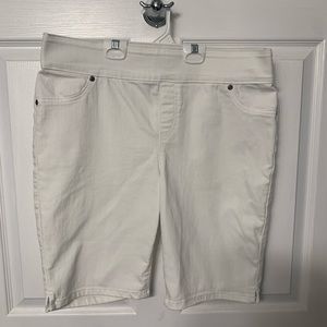White Chico’s shorts (Bermuda)